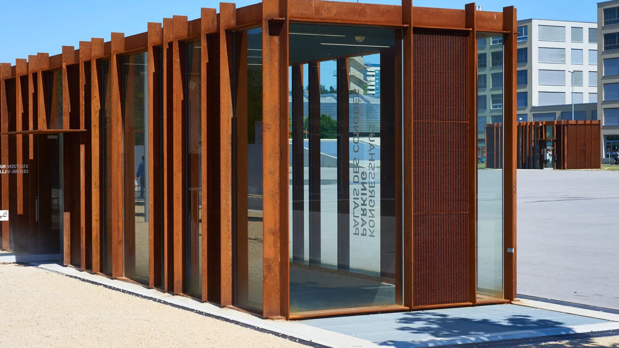Inspiration & Projekte: Parkhouse entrance Esplanade Biel