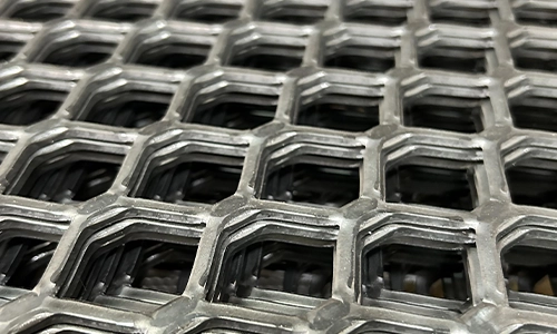 Expanded metal mesh geometries