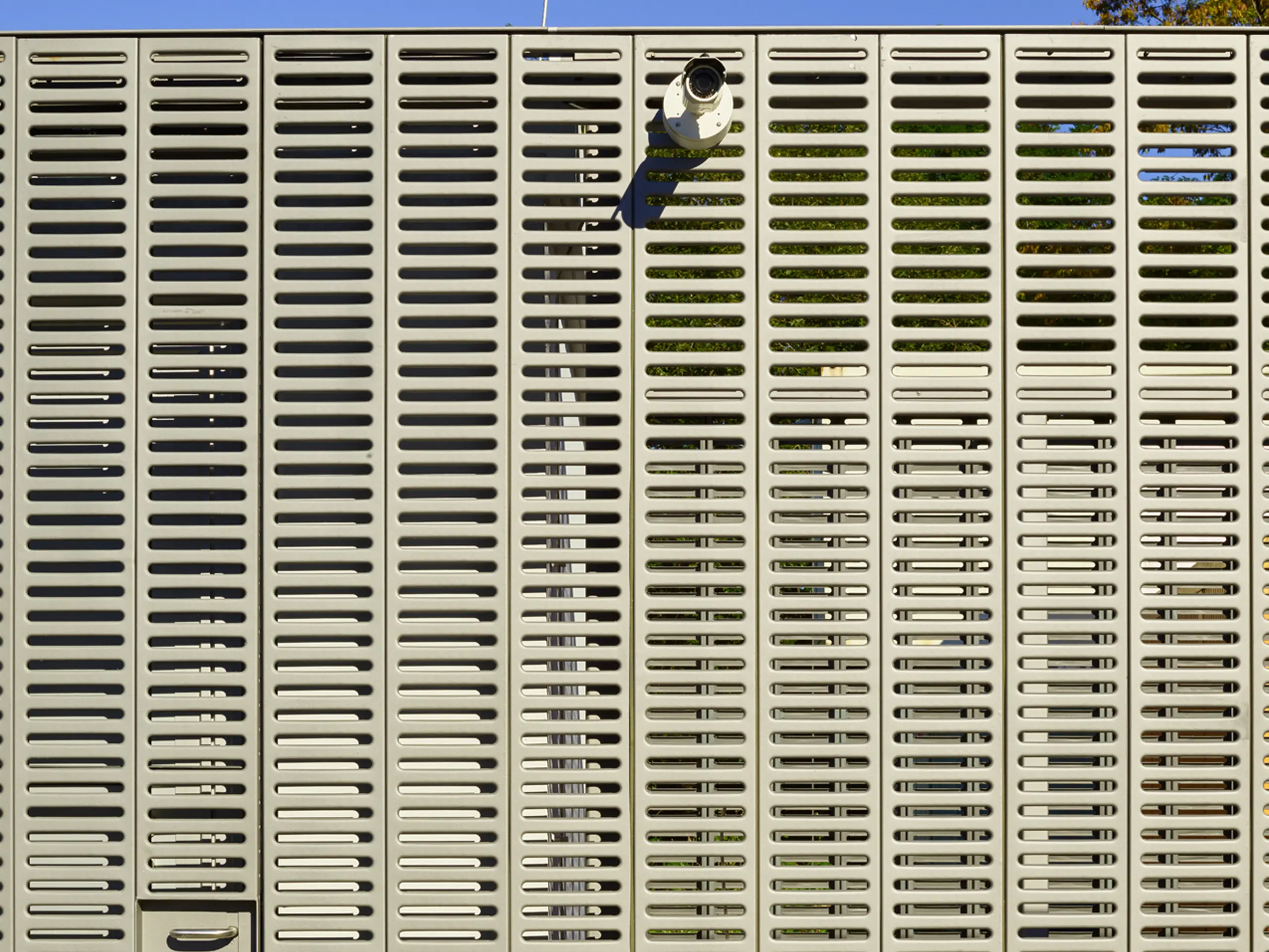 Inspiration & Projekte: Transformer cladding Dresden