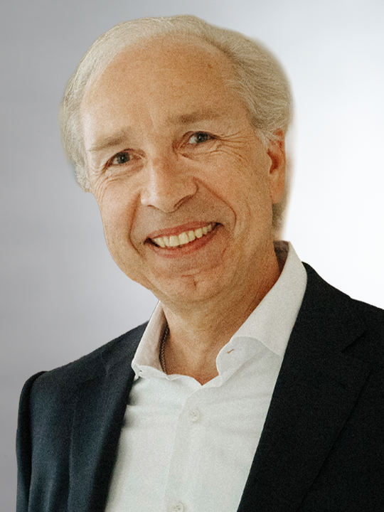 Portrait Photo of the Contact Person