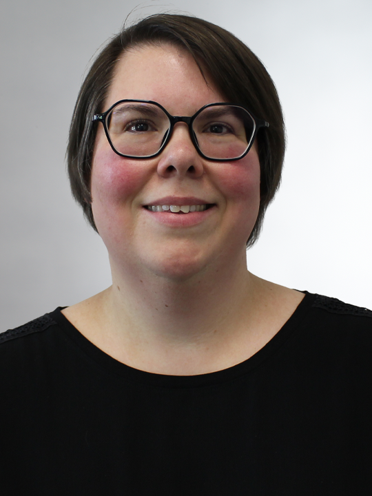 Portrait Photo of the Contact Person